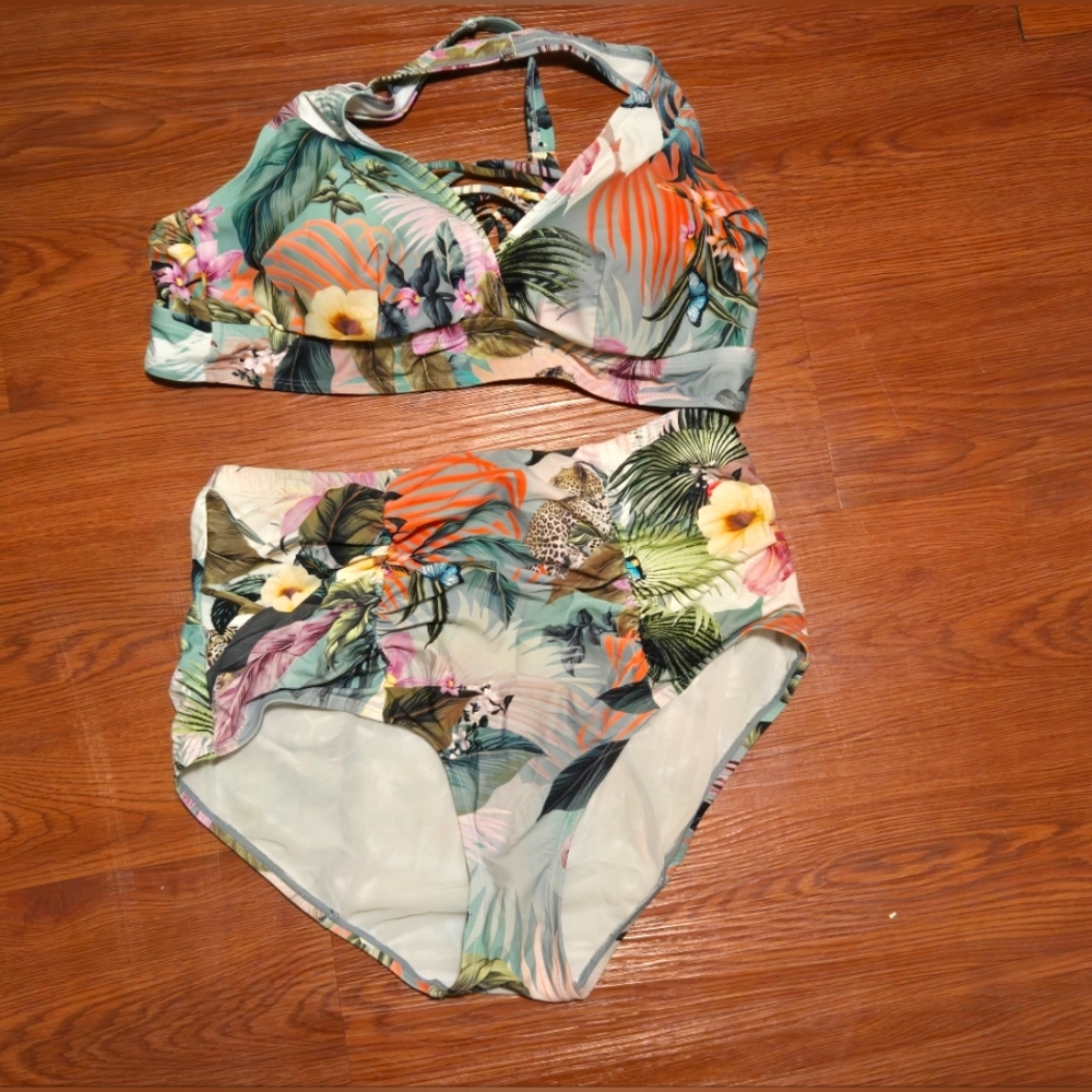 Torrid Bikini | size 1 | cross back | palm and jungle print